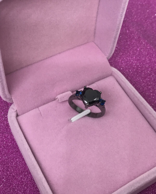 Black Heart Cubic Zirconia Ring Set for Anniversary/Wedding - Image 3