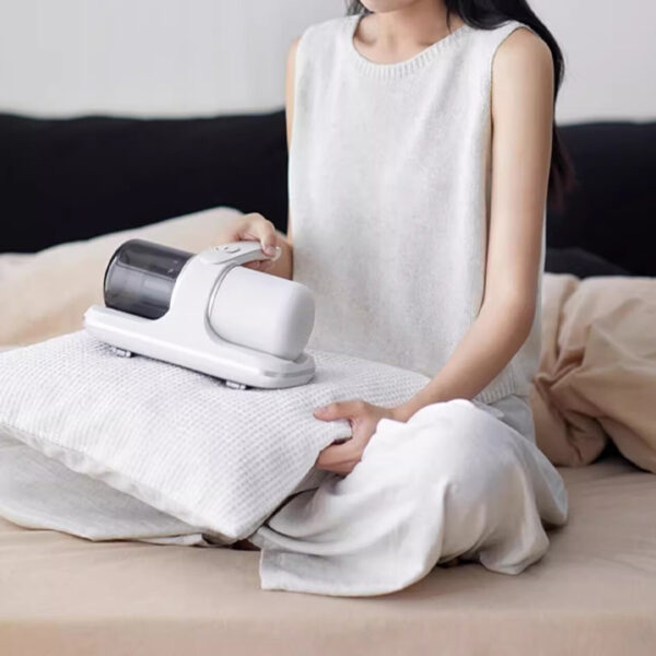 Cordless Handheld Bed Vacuum - Image 3
